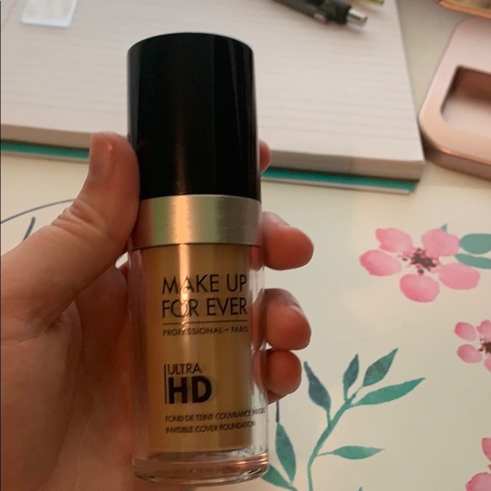Makeup forever foundation